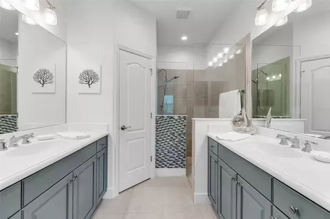 Bath - 4521 Deep Creek Ter, Parrish, FL 34219 photo 1 of 5