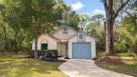 114 Spreading Oak Ct, Sanford, FL 32773