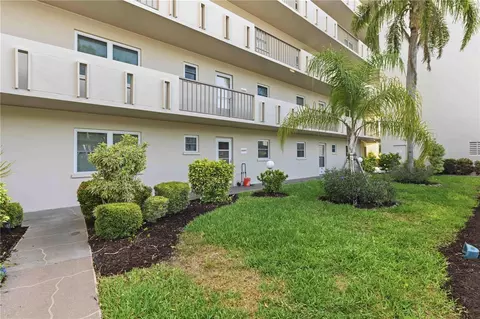 3680 Ironwood Cir #202L, Bradenton, FL 34209