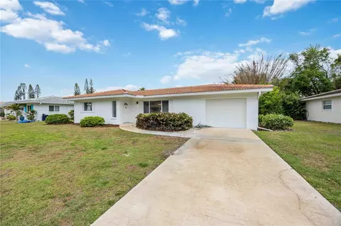 2501 Cass St, Sarasota, FL 34231