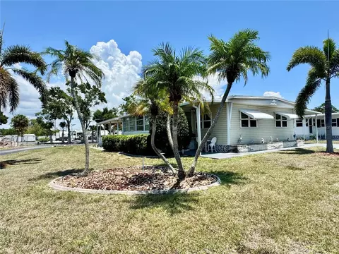 5511 Denmark Dr, Bradenton, FL 34207
