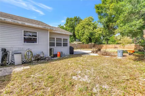 Exterior - 3012 17th St E, Bradenton, FL 34208 photo 6 of 17