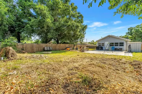 Exterior - 3012 17th St E, Bradenton, FL 34208 photo 13 of 17