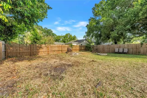 Exterior - 3012 17th St E, Bradenton, FL 34208 photo 12 of 17