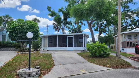 3333 26th Ave E #5, Bradenton, FL 34208