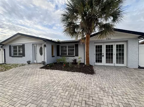 7311 San Moritz Dr, Port Richey, FL 34668