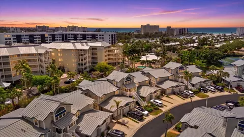 1332 Siesta Bayside Dr #1332C, Sarasota, FL 34242