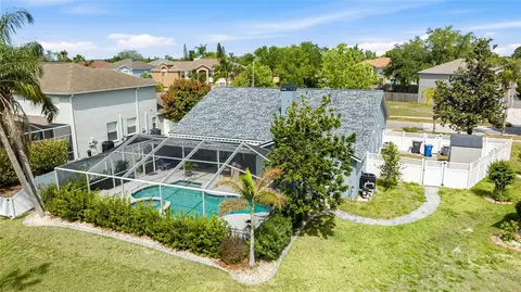 View/Area - 10810 Sailbrooke Dr, Riverview, FL 33579 photo 4 of 20