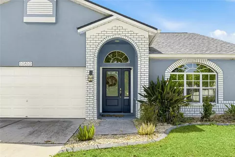 Exterior - 10810 Sailbrooke Dr, Riverview, FL 33579 photo 3 of 14