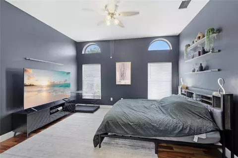 Bedroom - 10810 Sailbrooke Dr, Riverview, FL 33579 photo 2 of 5