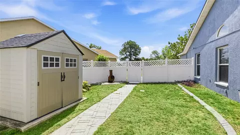 Exterior - 10810 Sailbrooke Dr, Riverview, FL 33579 photo 10 of 14