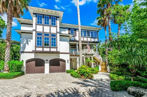 103 Park Ave, Anna Maria, FL 34216