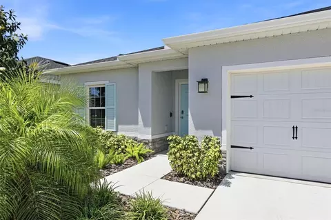 Exterior - 806 170th Ct E, Bradenton, FL 34212 photo 3 of 7