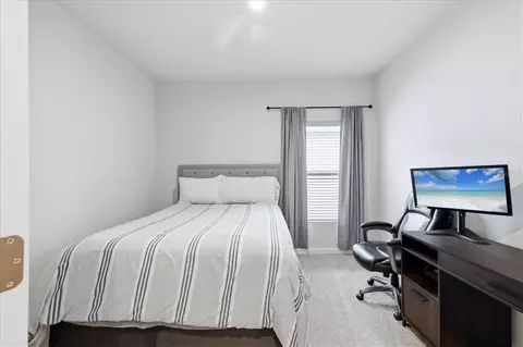 Bedroom - 806 170th Ct E, Bradenton, FL 34212 photo 5 of 5