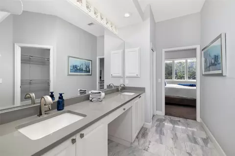 Bath - 5237 97th St E, Bradenton, FL 34211 photo 2 of 4