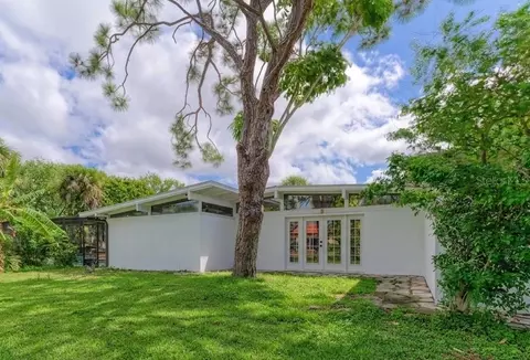 315 Park Blvd S, Venice, FL 34285