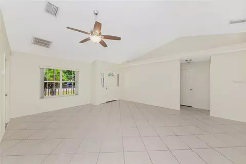 Living - 5615 18th Ave E, Bradenton, FL 34208 photo 3 of 6