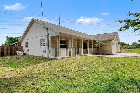 Exterior - 5615 18th Ave E, Bradenton, FL 34208 photo 17 of 19