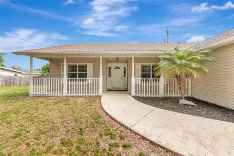 Exterior - 5615 18th Ave E, Bradenton, FL 34208 photo 2 of 19