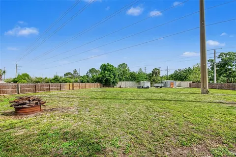 Exterior - 5615 18th Ave E, Bradenton, FL 34208 photo 5 of 19