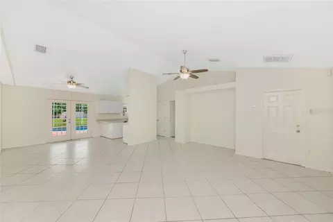 Living - 5615 18th Ave E, Bradenton, FL 34208 photo 1 of 6