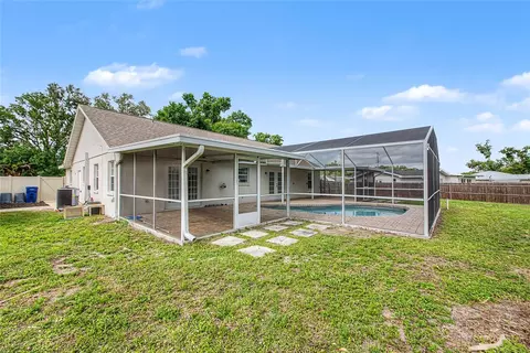 Exterior - 5615 18th Ave E, Bradenton, FL 34208 photo 13 of 19