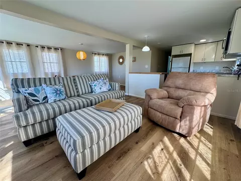 8 6th St, Bradenton, FL 34210 photo 7