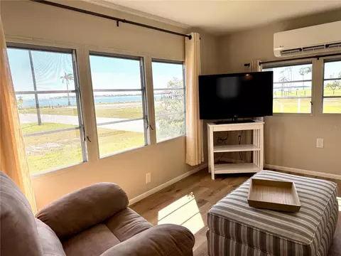 8 6th St, Bradenton, FL 34210 photo 8