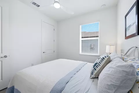 Bedroom - 8706 Ocean Tides Cv, Parrish, FL 34219 photo 4 of 5