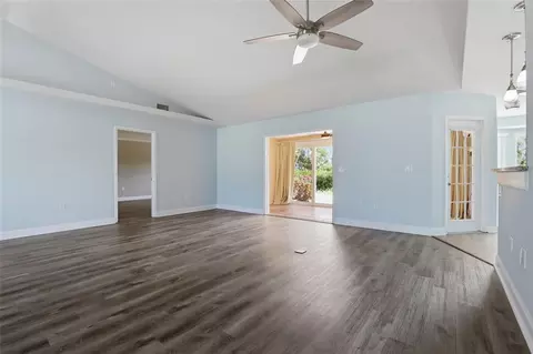 Living - 5207 86th Street Ct W, Bradenton, FL 34210 photo 2 of 5