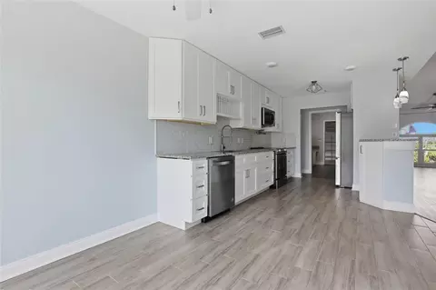 Kitchen - 5207 86th Street Ct W, Bradenton, FL 34210 photo 4 of 4