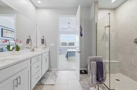 Bath - 11249 Boundless Ter, Venice, FL 34293 photo 3 of 4