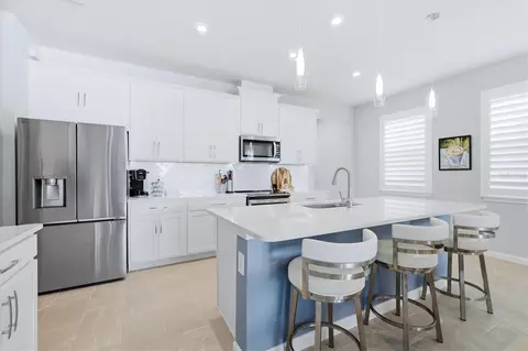 Kitchen - 11249 Boundless Ter, Venice, FL 34293 photo 6 of 6