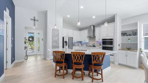 Kitchen - 12815 Rainwashed Loop, Parrish, FL 34219 photo 4 of 4