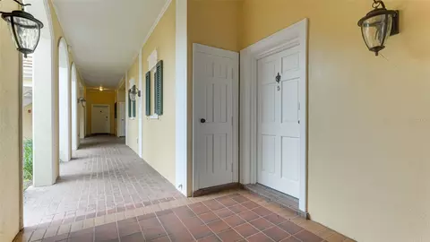 Entry Way - 51 Macewen Dr #5, Osprey, FL 34229 photo 1 of 4