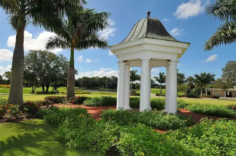 View/Area - 51 Macewen Dr #5, Osprey, FL 34229 photo 5 of 8