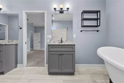 Bath - 14805 Us-301 N, Parrish, FL 34219 photo 3 of 9