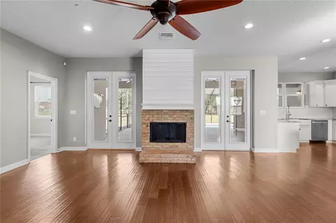 Living - 14805 Us-301 N, Parrish, FL 34219 photo 3 of 8