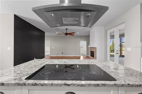 Kitchen - 14805 Us-301 N, Parrish, FL 34219 photo 4 of 10
