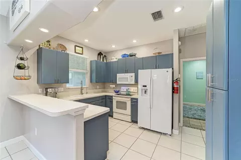 Kitchen - 12010 69th St E, Parrish, FL 34219 photo 2 of 5