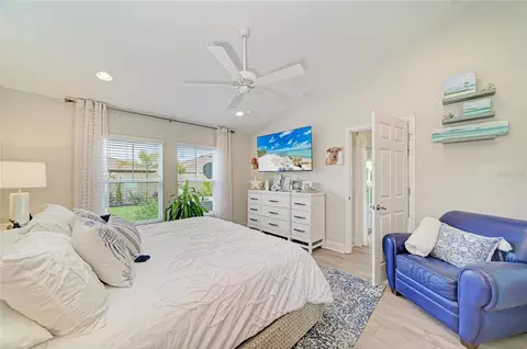 Bedroom - 12419 Oak Hill Way, Parrish, FL 34219 photo 3 of 6