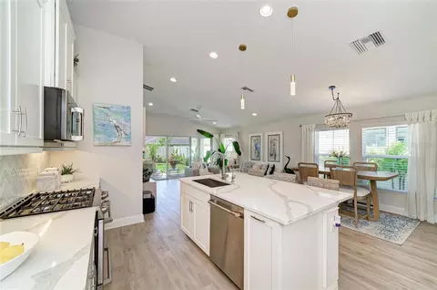 Kitchen - 12419 Oak Hill Way, Parrish, FL 34219 photo 8 of 8
