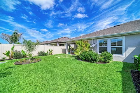 Exterior - 12419 Oak Hill Way, Parrish, FL 34219 photo 8 of 11