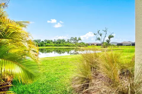 Exterior - 3714 Woodmont Dr, Parrish, FL 34219 photo 15 of 18