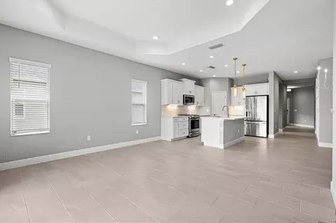 Living - 3714 Woodmont Dr, Parrish, FL 34219 photo 5 of 6