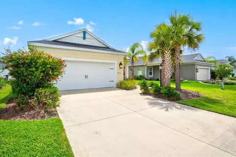 Exterior - 3714 Woodmont Dr, Parrish, FL 34219 photo 6 of 18