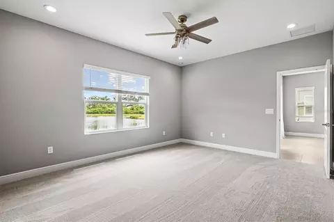 Bedroom - 3714 Woodmont Dr, Parrish, FL 34219 photo 3 of 8