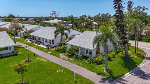 View/Area - 4523 W Independence Dr, Bradenton, FL 34210 photo 2 of 13