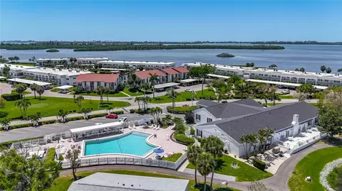 View/Area - 4523 W Independence Dr, Bradenton, FL 34210 photo 6 of 13
