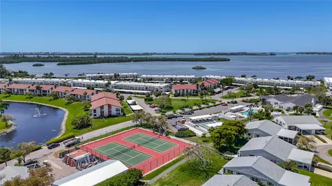 View/Area - 4523 W Independence Dr, Bradenton, FL 34210 photo 8 of 13